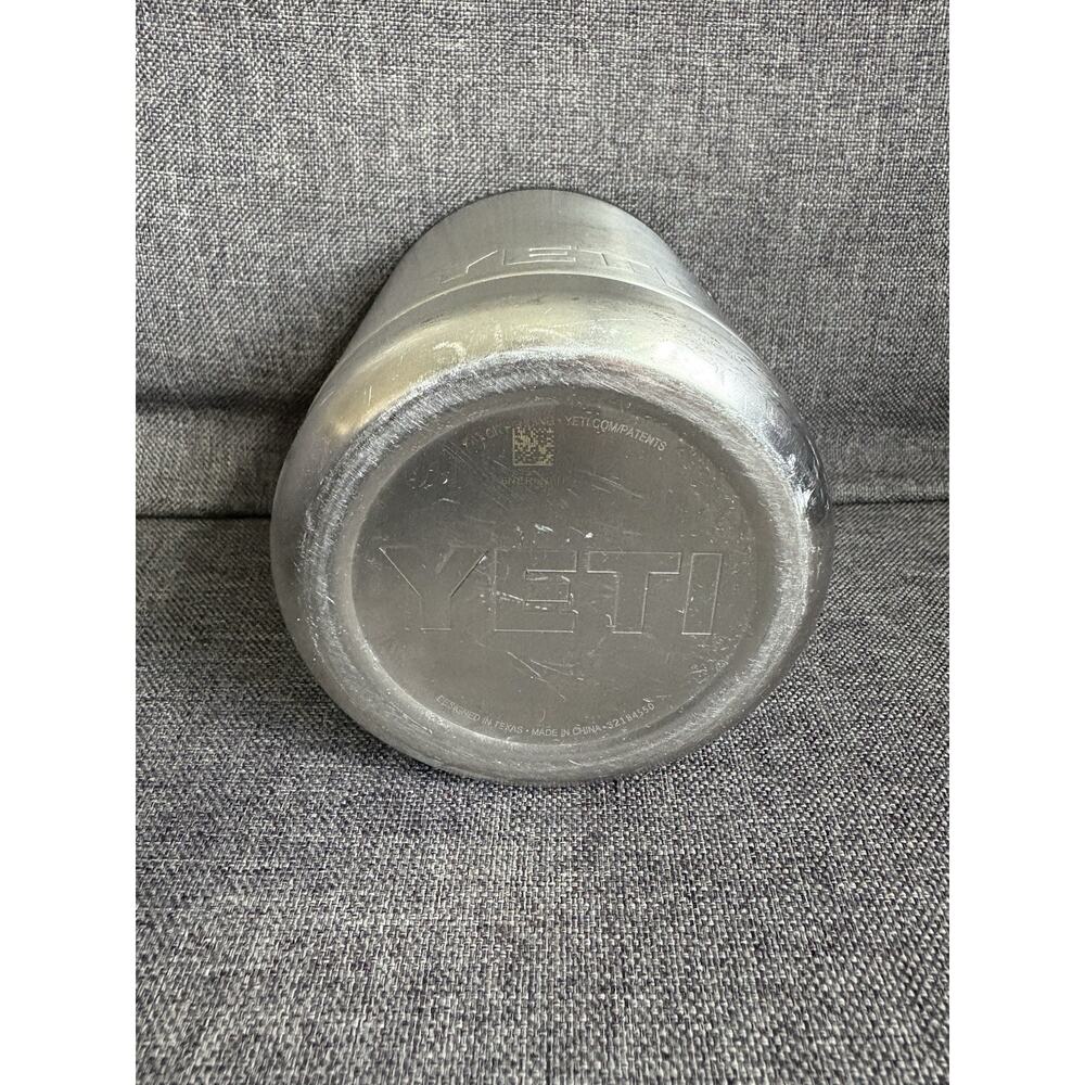 YETI Rambler 10oz Lowball Tumbler Mug Insulated Stainless Steel With Lid & Logo - Picture 7 of 8